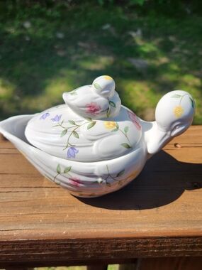 Johnson Brothers Summer Chintz Duck Sugar Bowl